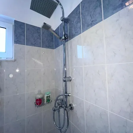 Kosaris Zipárion